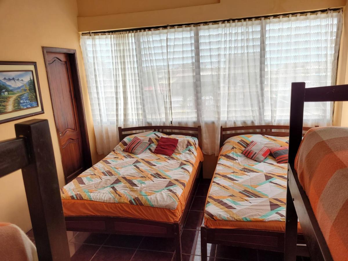 Hostal Haziel Salinas  Esterno foto