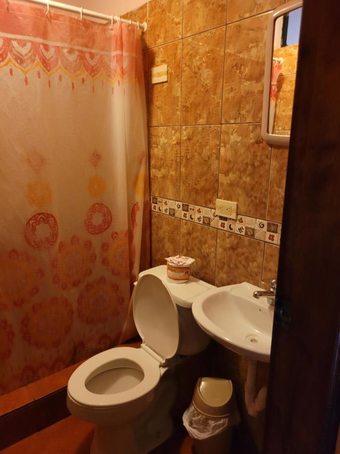 Hostal Haziel Salinas  Esterno foto