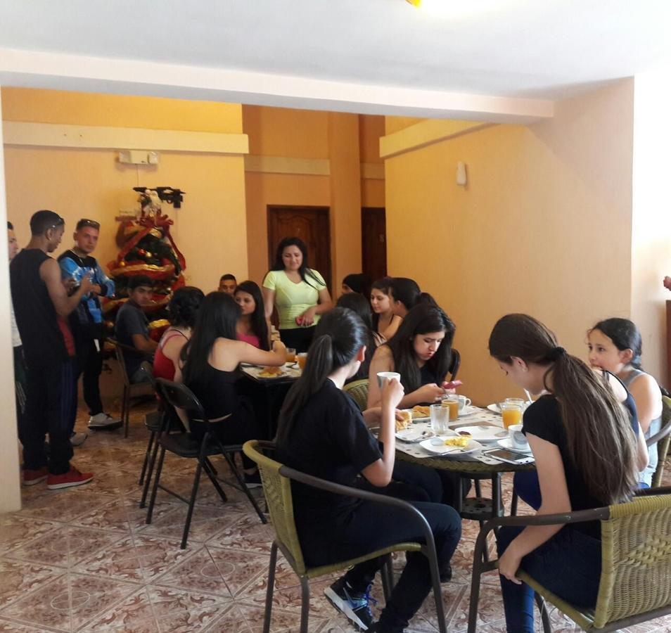Hostal Haziel Salinas  Esterno foto
