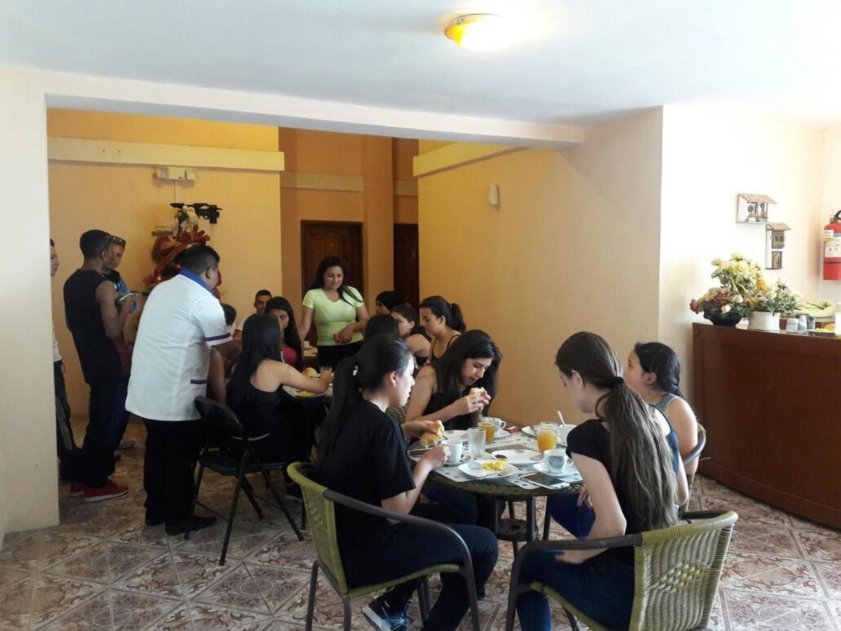 Hostal Haziel Salinas  Esterno foto