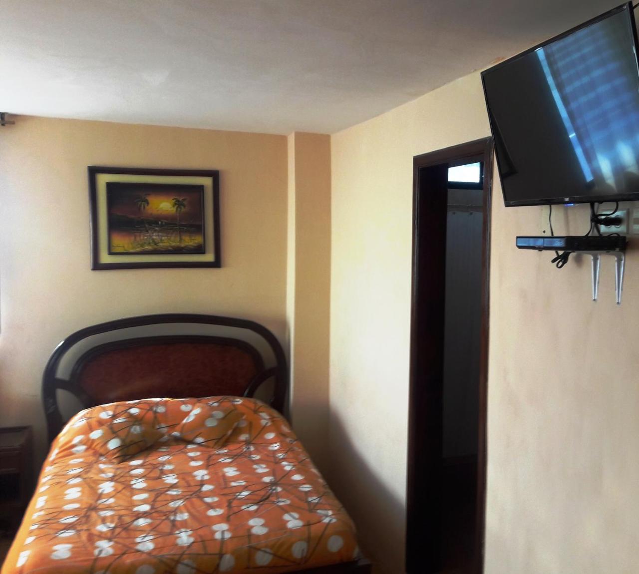 Hostal Haziel Salinas  Esterno foto